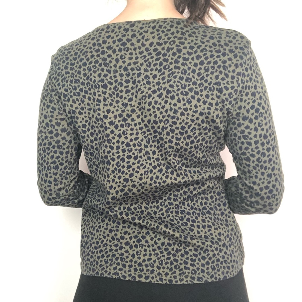 Talbots army green black cheetah long sleeve tee L - Picture 3 of 7